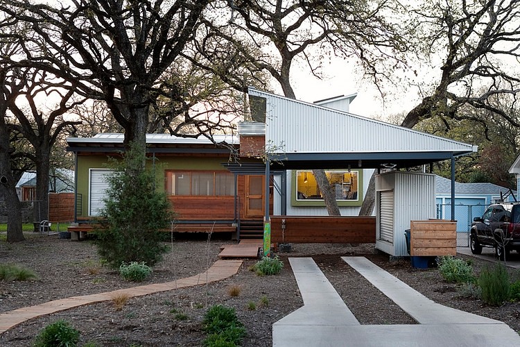 Under Tree House by Loop Design