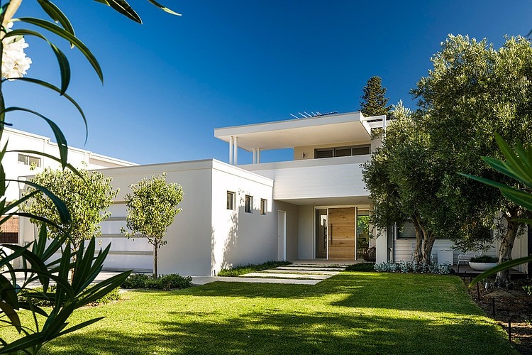 Ozone Residence by Swell Homes