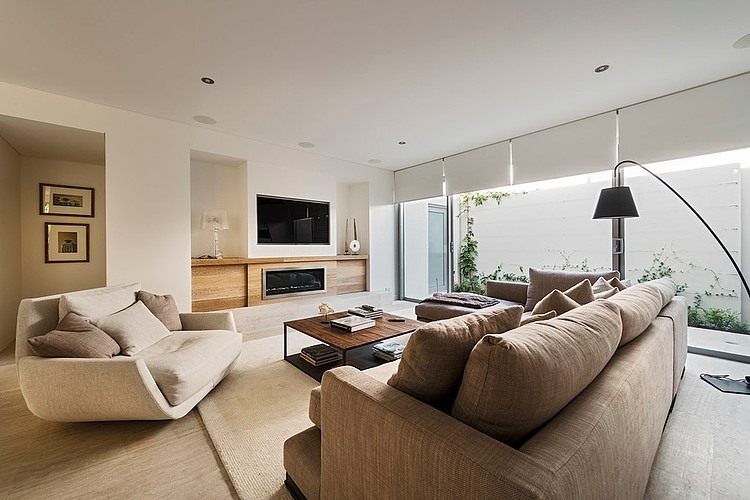 Ozone Residence by Swell Homes