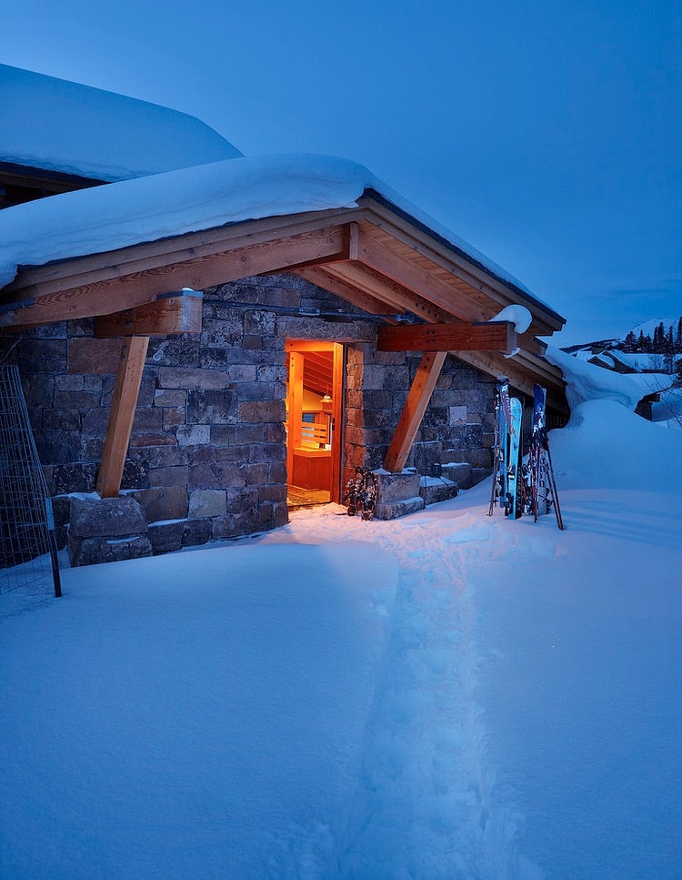 Yellowstone Club Residence by Krannitz Gehl Architects