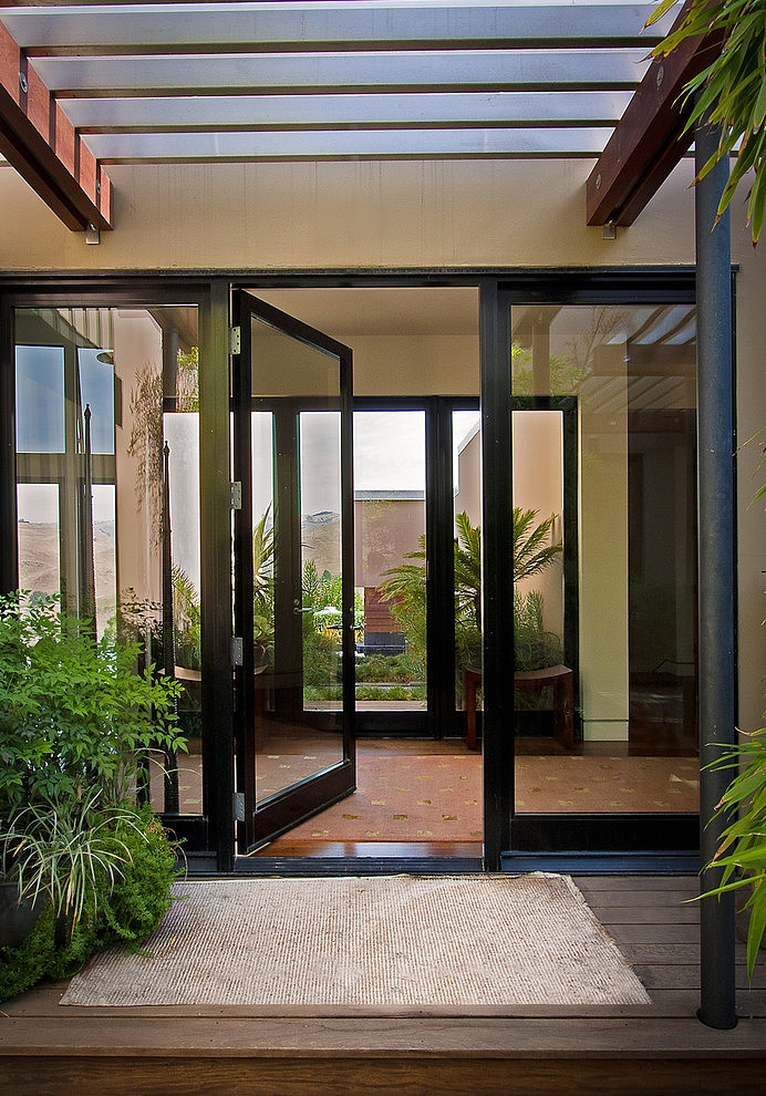 Tao/Petersen House by Modern House Architects