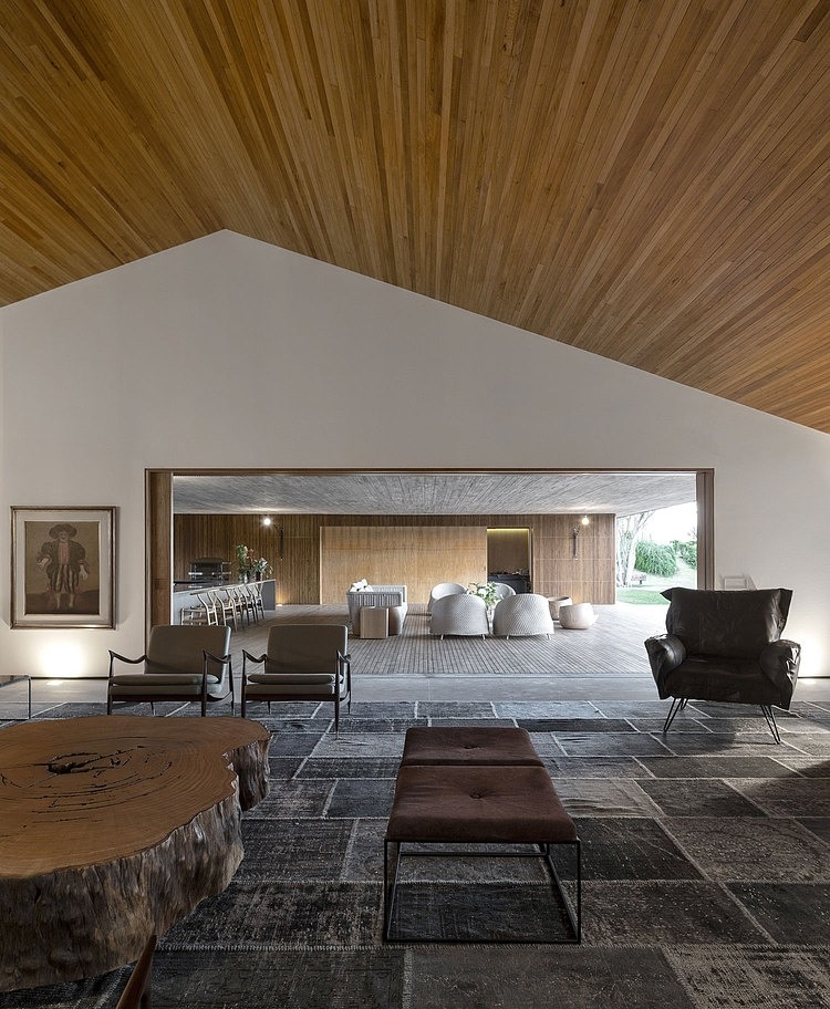 M&M House by StudioMK27