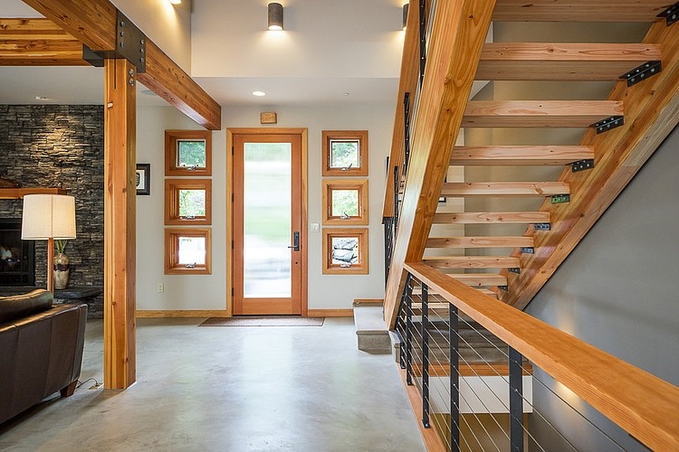 Modern Green House by Kirsten Robertson and Frank Pietromonaco
