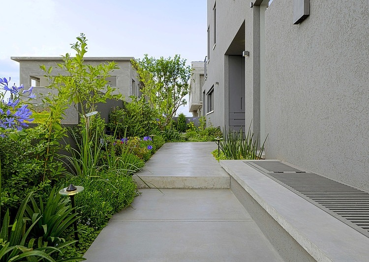 Hod-Hasharon House