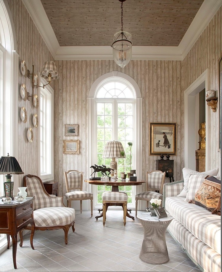Classy Home by Hann Builders