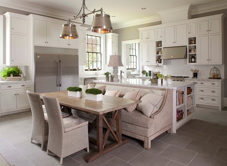 Classy Home by Hann Builders