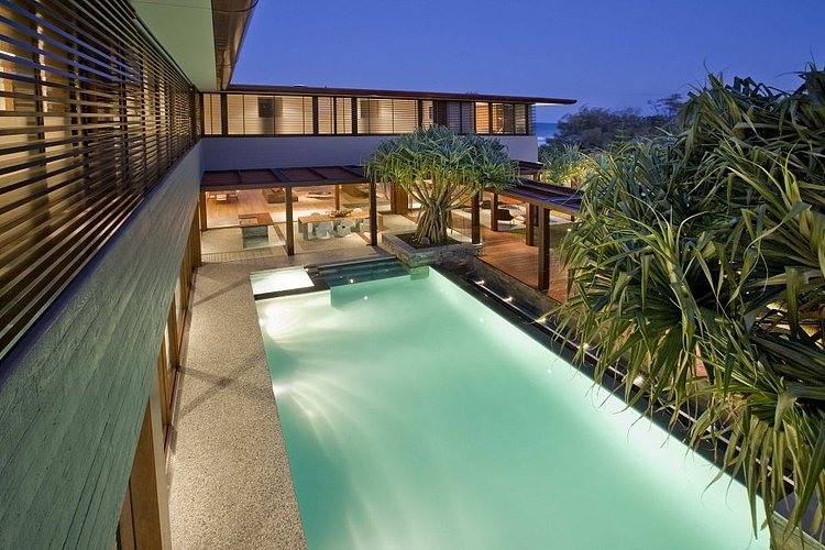 Albatross Residence by BGD Architects