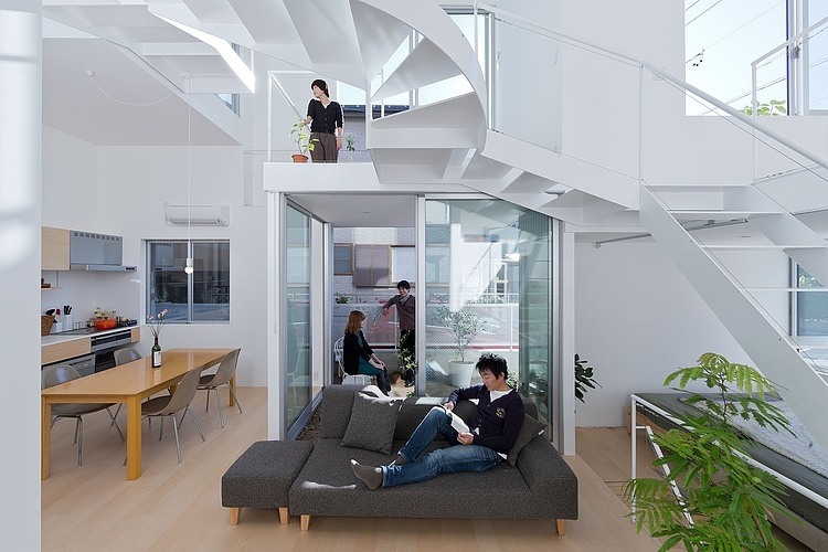 House in Chayagasaka by Tetsuo Kondo Architects