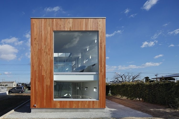 RHYTHM and Plum Tree by Keisuke Kawaguchi + K2-Design