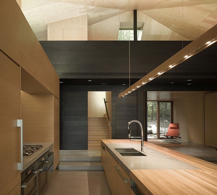 Clear Lake Cottage by MacLennan Jaunkalns Miller Architects