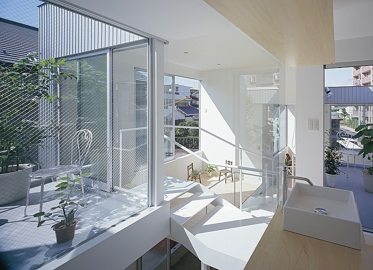 House in Chayagasaka by Tetsuo Kondo Architects