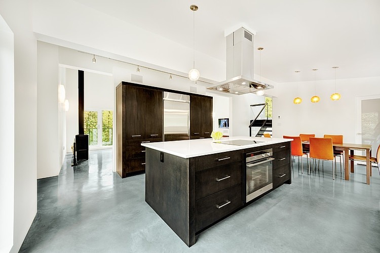 Yellow Point House by B. Gallant Homes