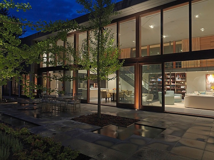 Woodvalley Residence by Ziger/Snead Architects
