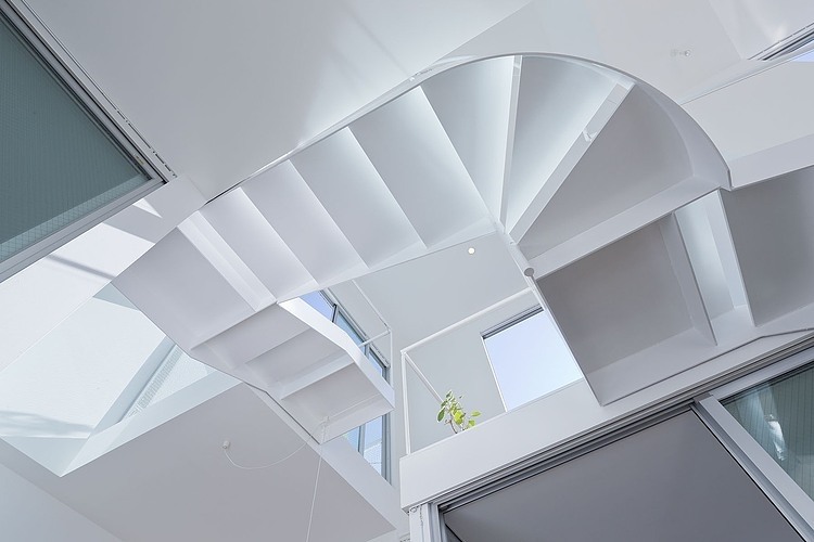 House in Chayagasaka by Tetsuo Kondo Architects