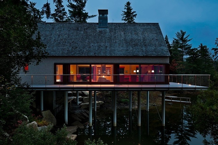 Pond Residence by Elliott + Elliott Architecture