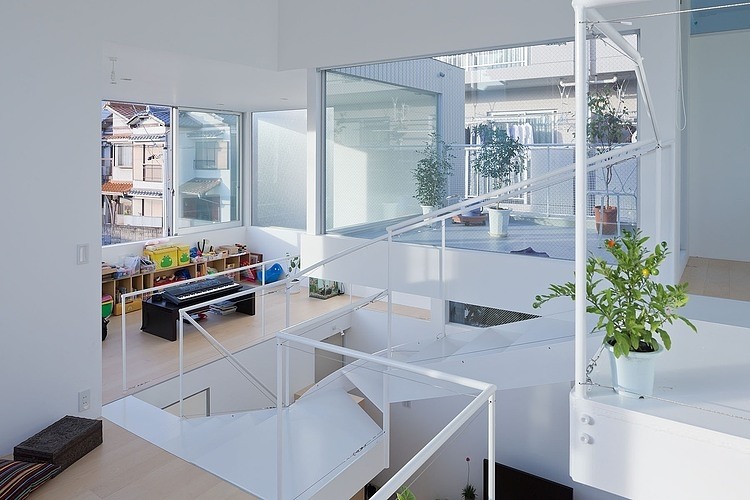 House in Chayagasaka by Tetsuo Kondo Architects