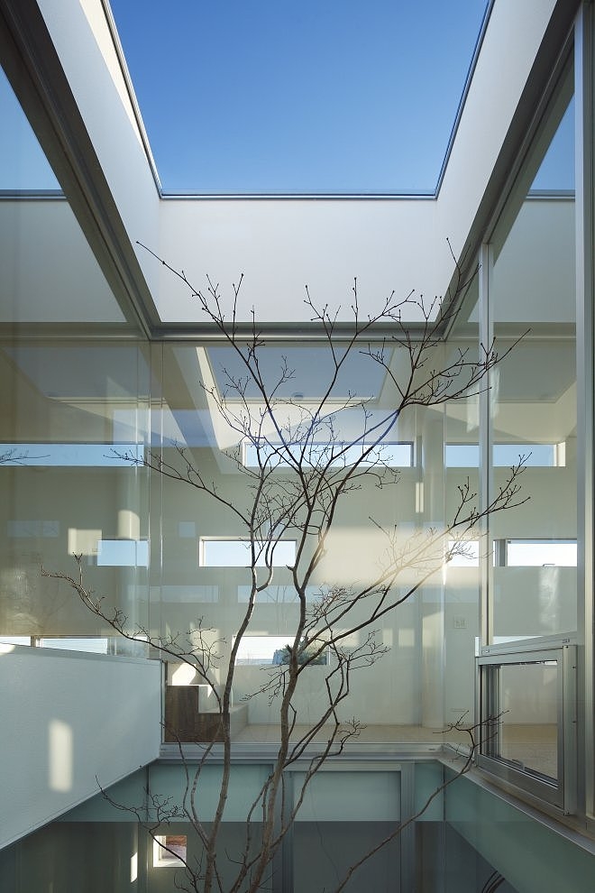 RHYTHM and Plum Tree by Keisuke Kawaguchi + K2-Design