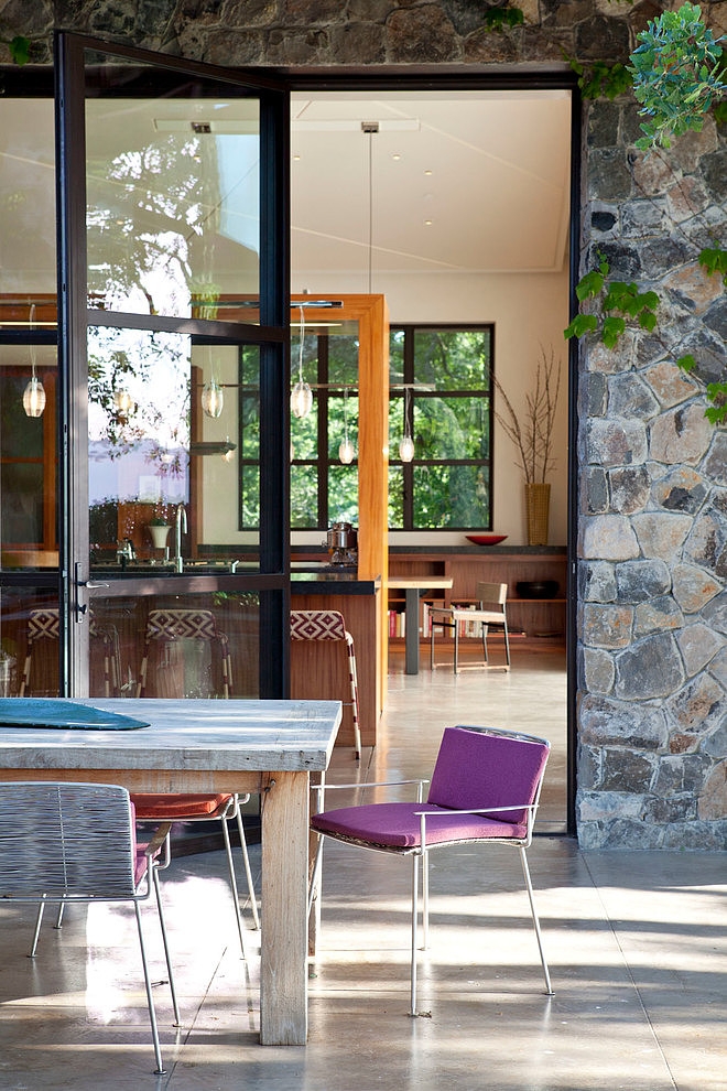 Fieldstone Guest Cottage by De Meza + Architecture