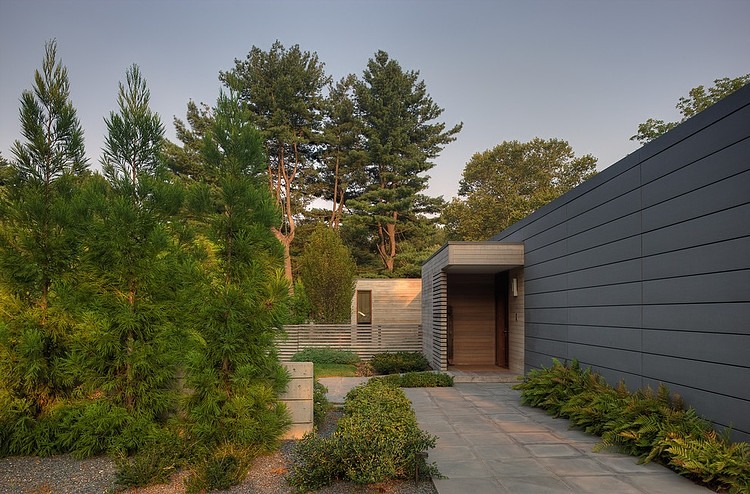 Woodvalley Residence by Ziger/Snead Architects
