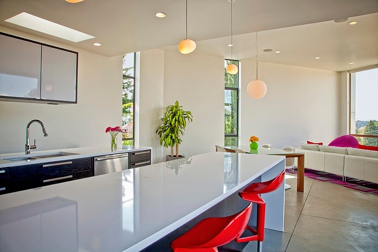 Phinney Ridge House by Logan's Hammer Building & Renovation