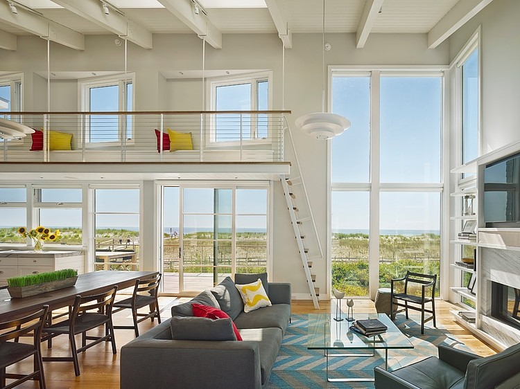 Avalon House by McCoubrey / Overholser