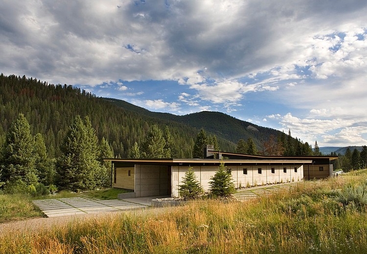 River Bank by Balance Associates Architects