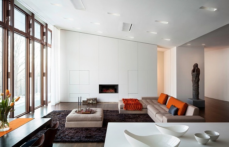 A House in the Woods by William Reue Architecture