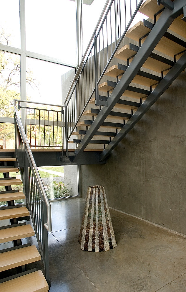 Ramchandani Residence by Intexure Architects
