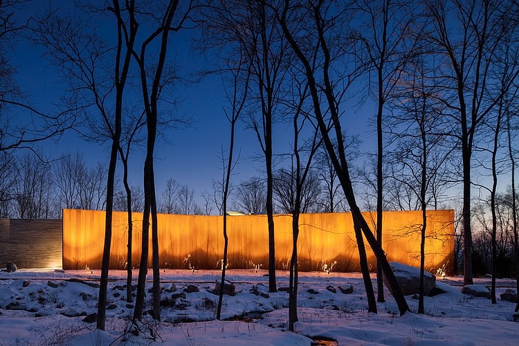 A House in the Woods by William Reue Architecture