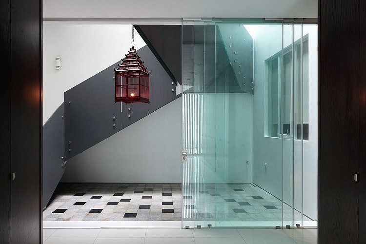 Split House by TWS & Partners