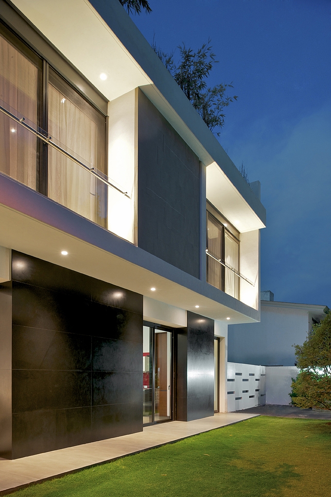 Casa Q by Agraz Arquitectos