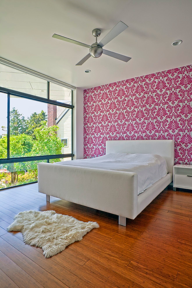 Phinney Ridge House by Logan's Hammer Building & Renovation