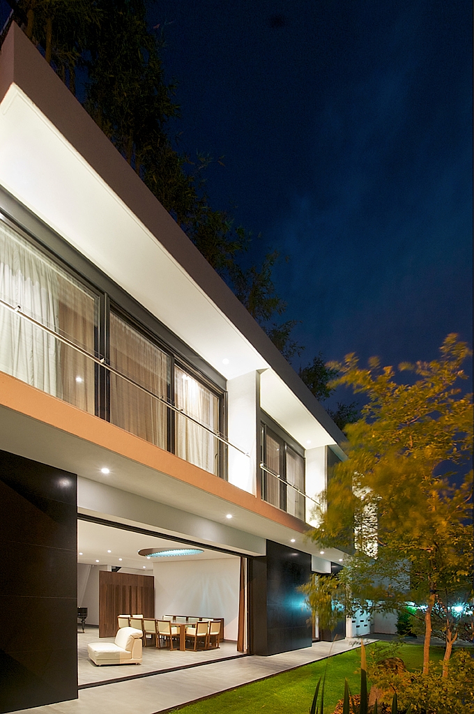 Casa Q by Agraz Arquitectos