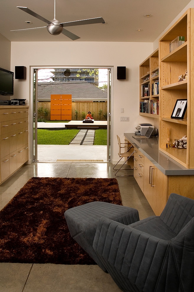 Ramchandani Residence by Intexure Architects