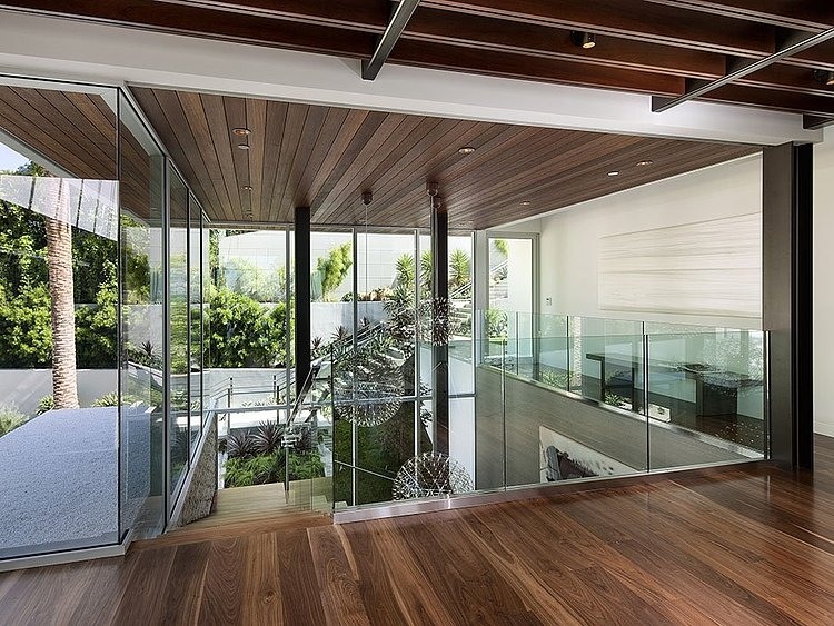 1232 Sunset Plaza by Belzberg Architects