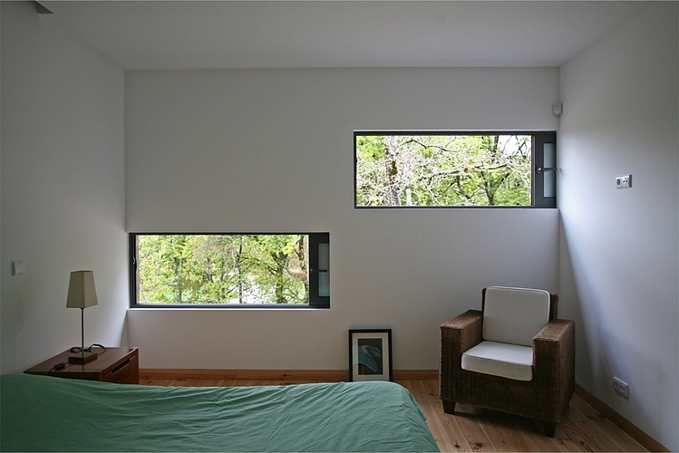 House on a Hill by Oficina d'Arquitectura