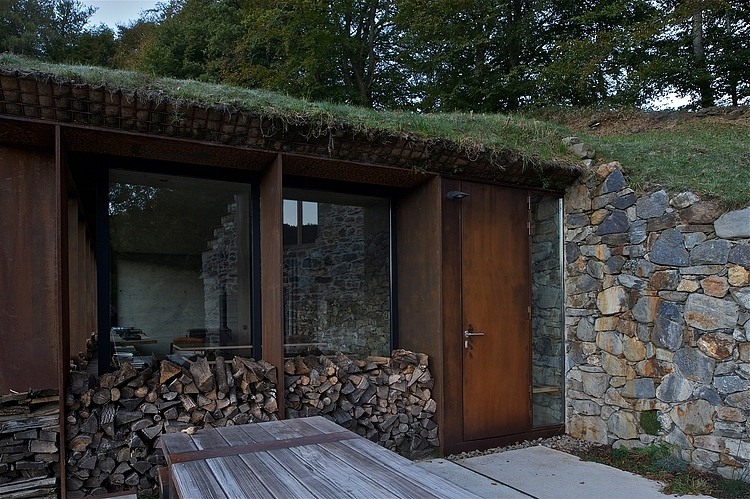Barn in Pyrenees by PPA