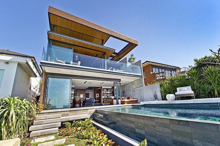 Bronte House by Rolf Ockert Design