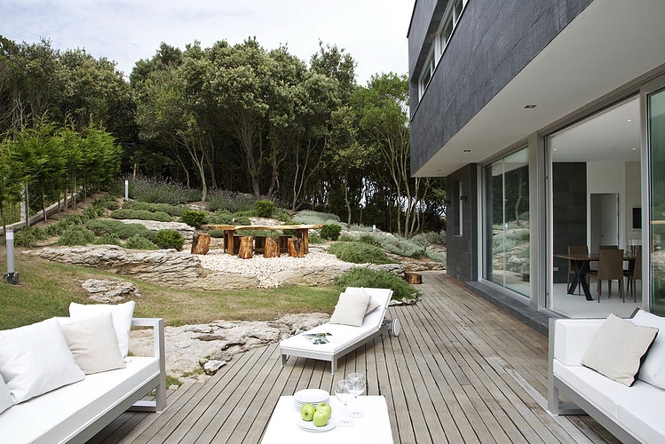 Casa Constanza by MDBA