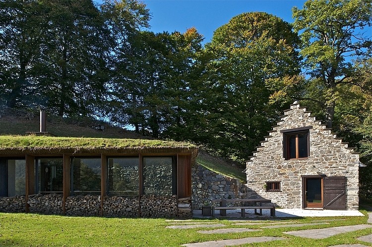 Barn in Pyrenees by PPA