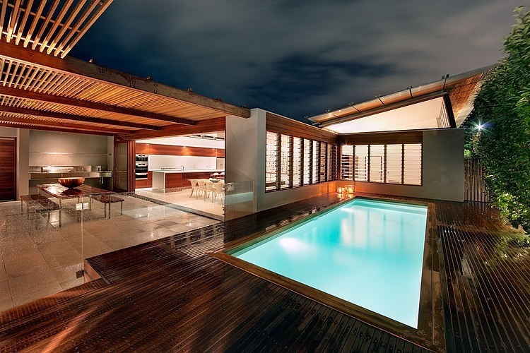Queens Park Residence by Clinton Cole