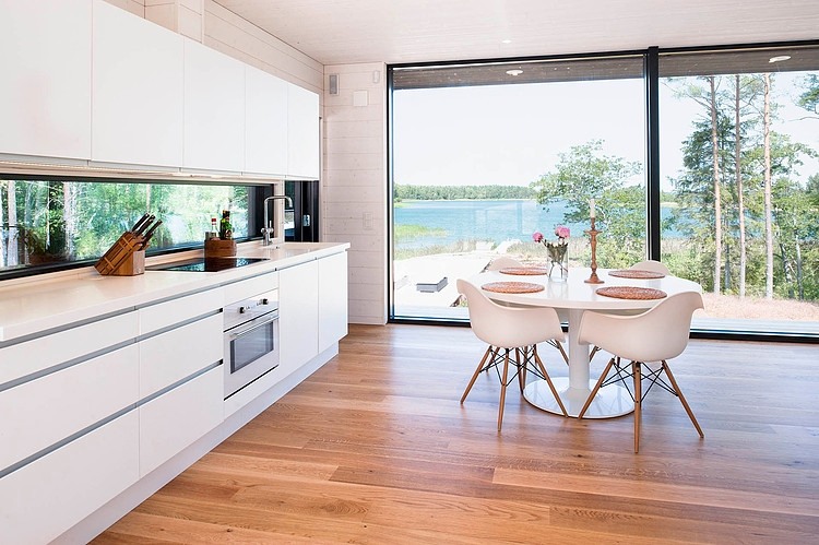 Summer Villa by Haroma & Partners