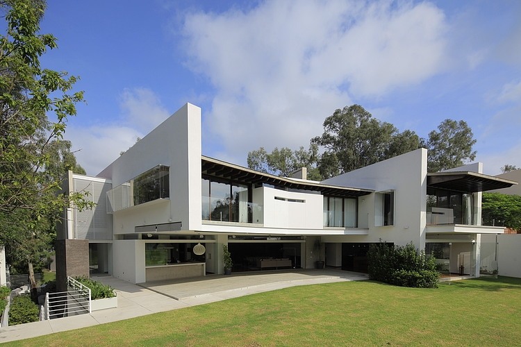 Casa Siete by Hernandez Silva Arquitectos