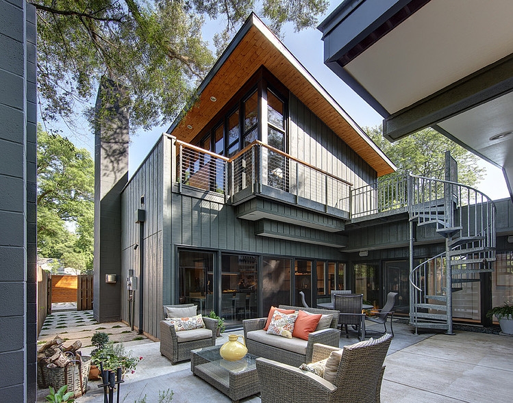 Maniaci/Hoke residence by MANI & Co