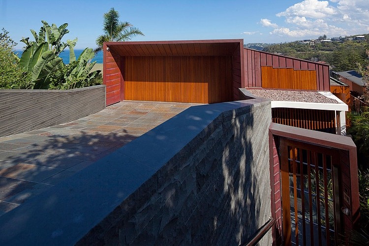 Serpentine Residence by Turner