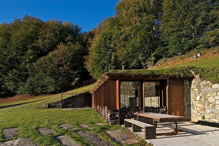 Barn in Pyrenees by PPA