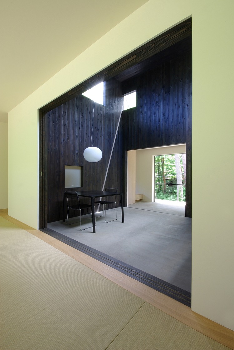 House in Fujizakura by Case Design Studio