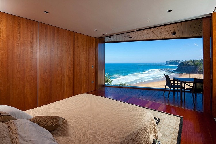 Serpentine Residence by Turner