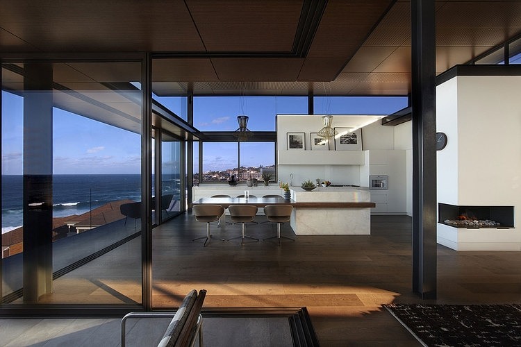 Bronte House by Rolf Ockert Design