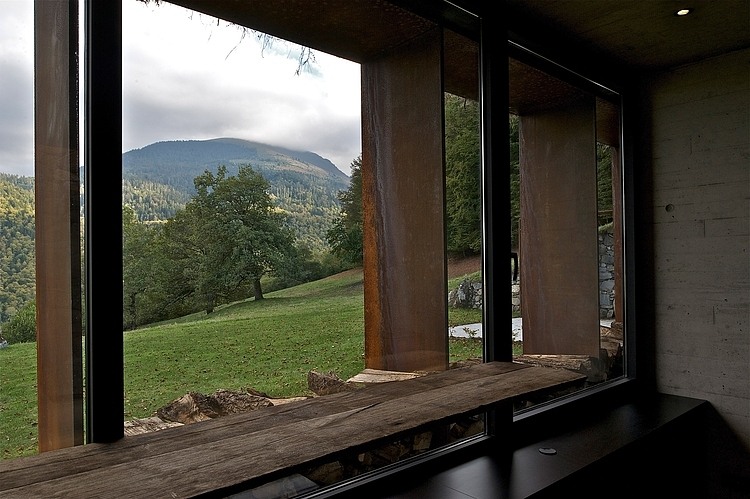 Barn in Pyrenees by PPA